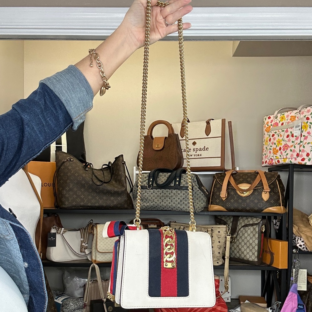 Gucci Sylvie Mini Shoulder Bag White Leather Web Stripe Ribbon Chain 2018 COA - Picture 5 of 13